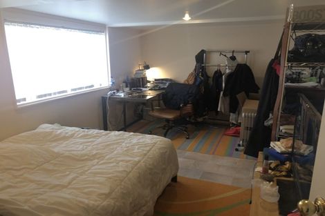 Photo of property in 1/7 Mizpah Road, Waiake, Auckland, 0630