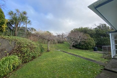 Photo of property in 3 Cecil Road, Tawa, Wellington, 5028