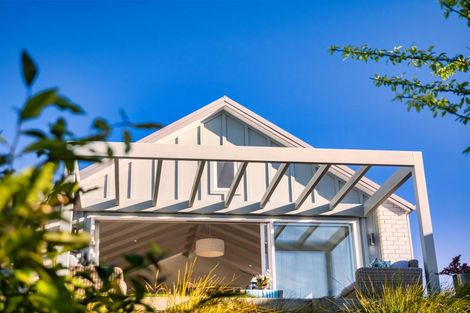 Photo of property in 37 Coppelia Avenue, Omokoroa, 3114