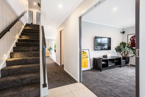 Photo of property in 17 Kepler Way, Aotea, Porirua, 5024