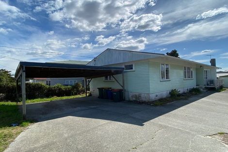Photo of property in 126 View Road, Sunnyvale, Auckland, 0612