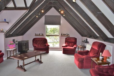 Photo of property in 4 Tararua Crescent, Otaki, 5512