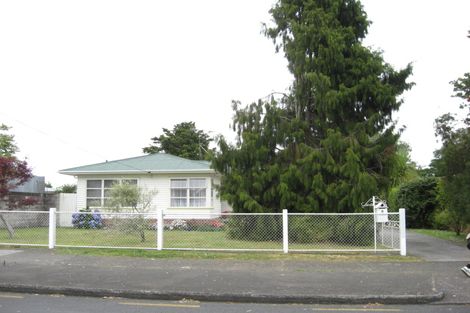 Photo of property in 6 Beatty Road, Pukekohe, 2120