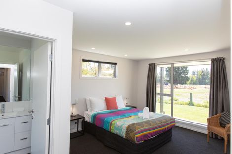Photo of property in 4 Dwyer Place, Lake Tekapo, 7999