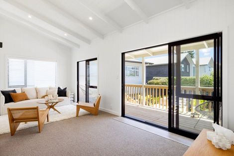 Photo of property in 1 Alexander Place, Papamoa Beach, Papamoa, 3118