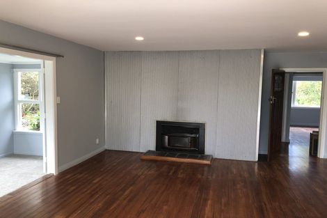 Photo of property in 44 Sylvan Avenue, Northcote, Auckland, 0627