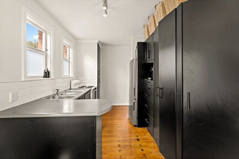 Photo of property in 15 Range View Road, Mount Albert, Auckland, 1025