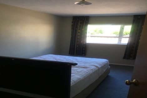 Photo of property in 32 Kedleston Drive, Avonhead, Christchurch, 8042