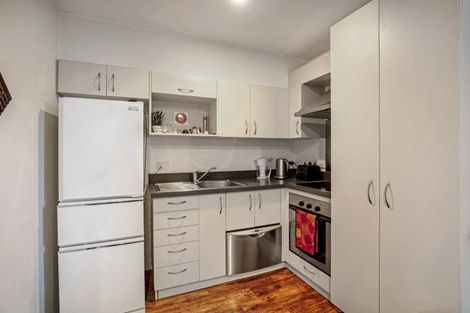 Photo of property in 27/30 Mathesons Road, Phillipstown, Christchurch, 8011
