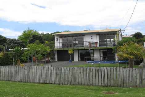 Photo of property in 73 Tindalls Bay Road, Tindalls Beach, Whangaparaoa, 0930