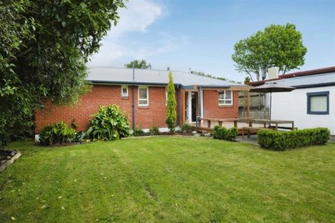 Photo of property in 10 Slacks Road, Awapuni, Palmerston North, 4412