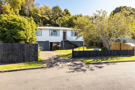 Photo of property in 16 Regent Place, Blagdon, New Plymouth, 4310