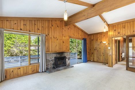 Photo of property in 1 Nisbet Terrace, Kinloch, Taupo, 3377