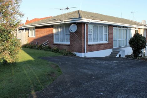 Photo of property in 1/71 Mount Smart Road, Onehunga, Auckland, 1061