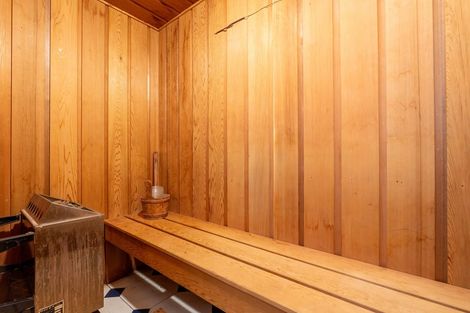 Photo of property in 140 Fisher Parade, Farm Cove, Auckland, 2012