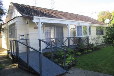 Photo of property in 1/81a Flanshaw Road, Te Atatu South, Auckland, 0610