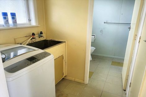 Photo of property in 1/25 Queen Street, Dannevirke, 4930