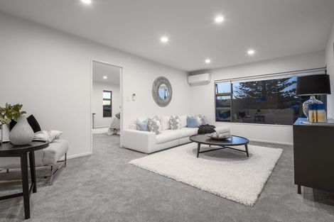 Photo of property in 10a Waterloo Road, Milford, Auckland, 0620