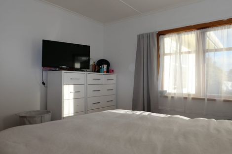 Photo of property in 9 Iti Street, Otaki, 5512