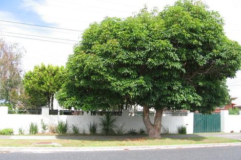 Photo of property in 2/41 Toroa Street, Torbay, Auckland, 0630