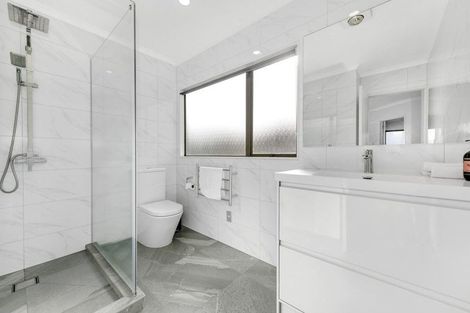 Photo of property in 39b Chieftain Rise, Goodwood Heights, Auckland, 2105