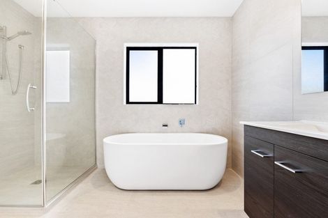 Photo of property in 21 Couldrey Crescent, Red Beach, 0932