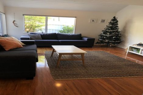 Photo of property in 2/224 Onewa Road, Birkenhead, Auckland, 0626