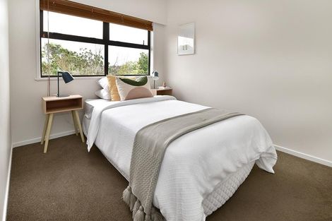 Photo of property in 10 Castleton Street, Birkdale, Auckland, 0626