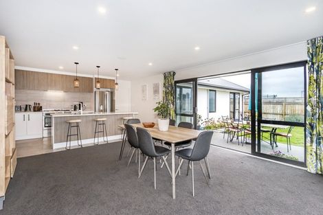 Photo of property in 6 Pegson Lane, Halswell, Christchurch, 8025