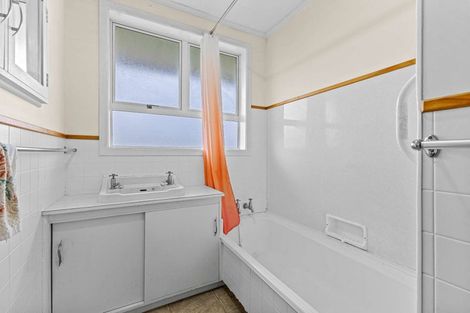 Photo of property in 9 Kingsford Street, Bell Block, New Plymouth, 4312