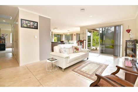 Photo of property in 24 Puhoi Close, Puhoi, Warkworth, 0994