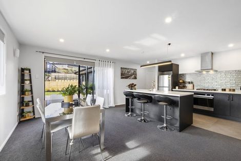 Photo of property in 5 Ruru Lane, Hurworth, New Plymouth, 4310