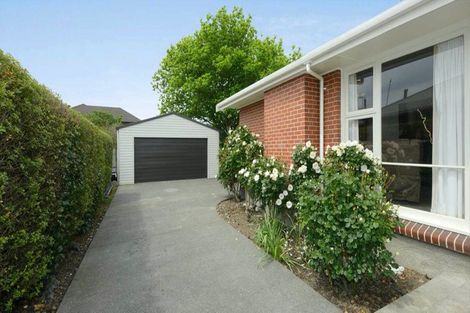 Photo of property in 12 Longmuir Street, Ilam, Christchurch, 8041