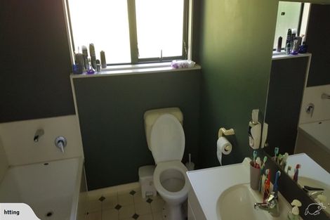 Photo of property in 18a Crompton Road, Massey, Auckland, 0614