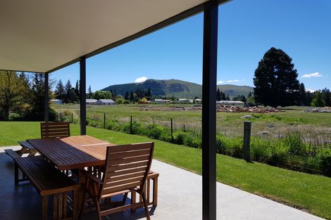 Photo of property in 4 Dwyer Place, Lake Tekapo, 7999