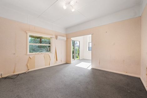 Photo of property in 126 Wellington Street, Picton, 7220