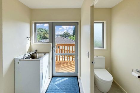 Photo of property in 102a Hillside Road, Papatoetoe, Auckland, 2025