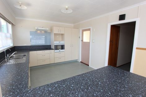 Photo of property in 13 Koromiko Street, Inglewood, 4330