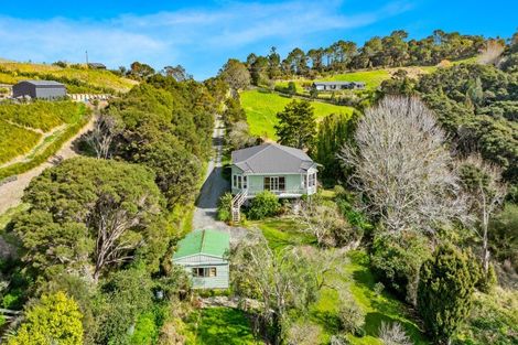 Photo of property in 23 Martins Bay Road, Algies Bay, Warkworth, 0982
