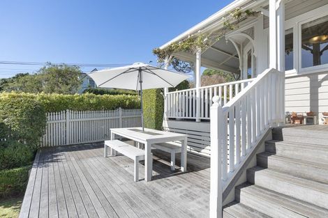 Photo of property in 62 Gilbert Street, New Plymouth, 4310
