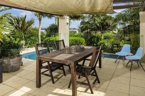 Photo of property in 2/57 Beresford Street, Bayswater, Auckland, 0622