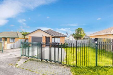 Photo of property in 21 Rebecca Rise, Weymouth, Auckland, 2103
