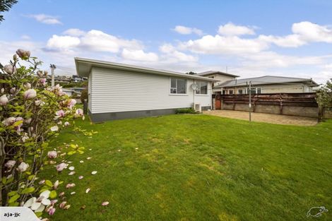 Photo of property in 33 Rosendale Avenue, Spotswood, New Plymouth, 4310