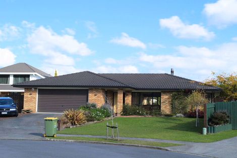 Photo of property in 7 Putter Place, Golflands, Auckland, 2013