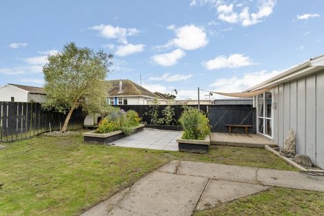 Photo of property in 16 Totara Street, Otaki, 5512