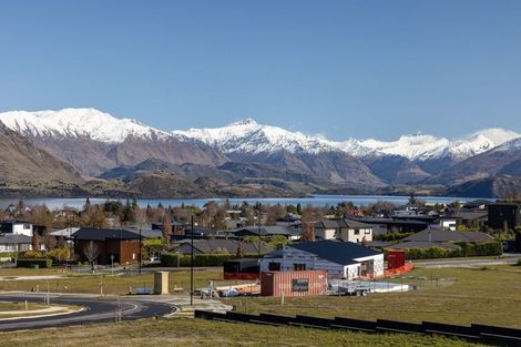 Photo of property in Kirimoko Crescent, Wanaka, 9305