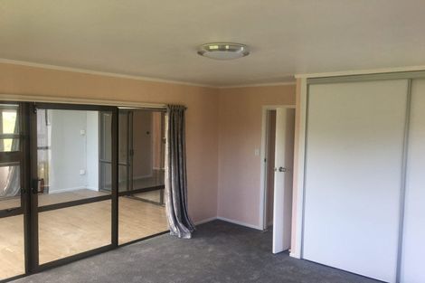 Photo of property in 695 State Highway 16, Kumeu, 0891