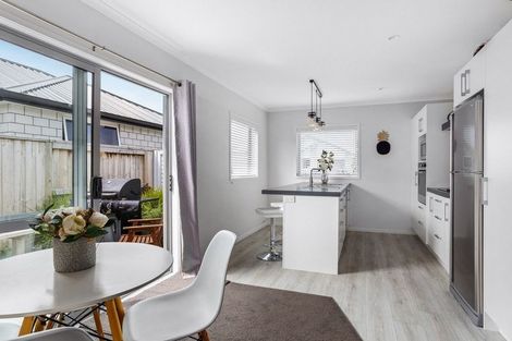 Photo of property in 8 Boyle Mews, Papamoa Beach, Papamoa, 3118