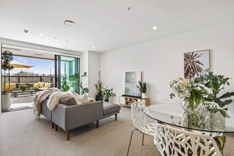 Photo of property in 205/8 Waikumete Road, Glen Eden, Auckland, 0602