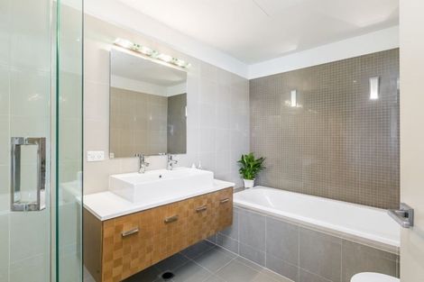 Photo of property in 20 Little Compton Mews, Snells Beach, 0920